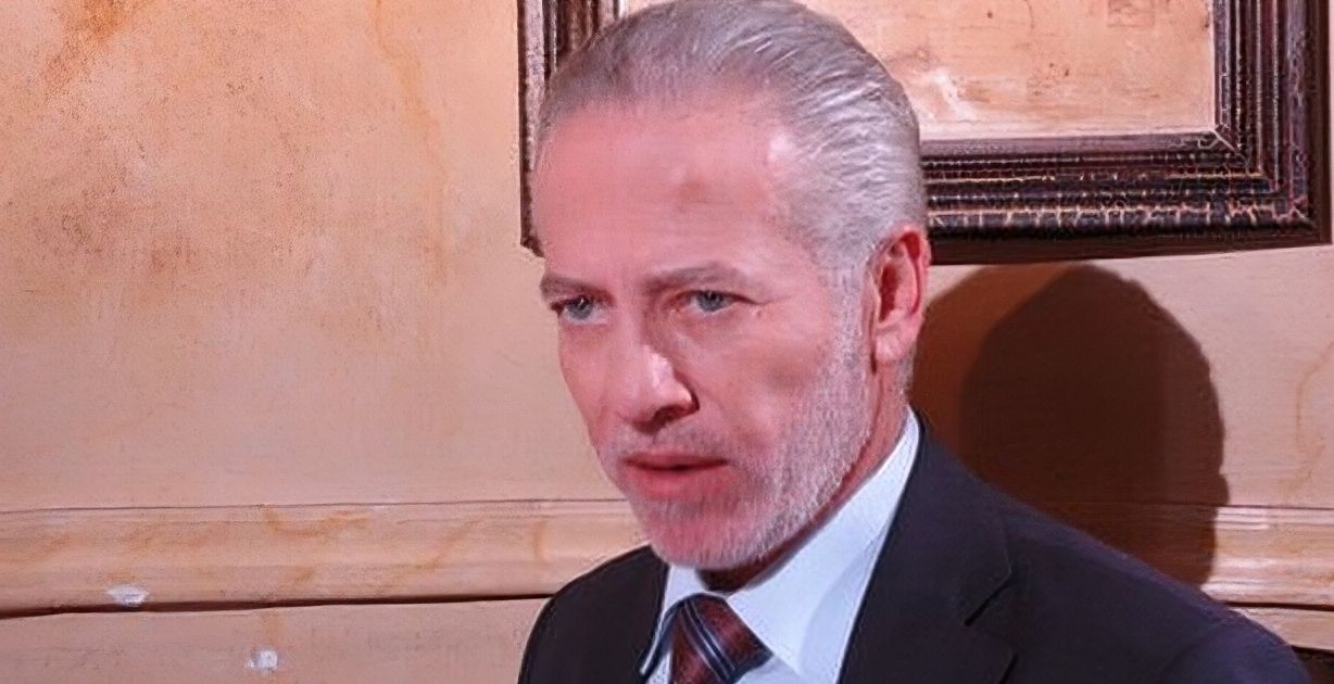 ضجت وسائل التواصل الإجتماعي بخبر وفاة الفنان اللبناني فادي ابراهيم بعد صراع طويل مع المرض عن عمر يناهز الـ 67 عاما.