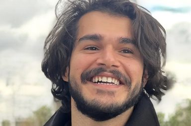 بطل مسلسل كريستال " باسل" كان يقرر الانسحاب من المسلسل بسبب اللهجة اللبنانية