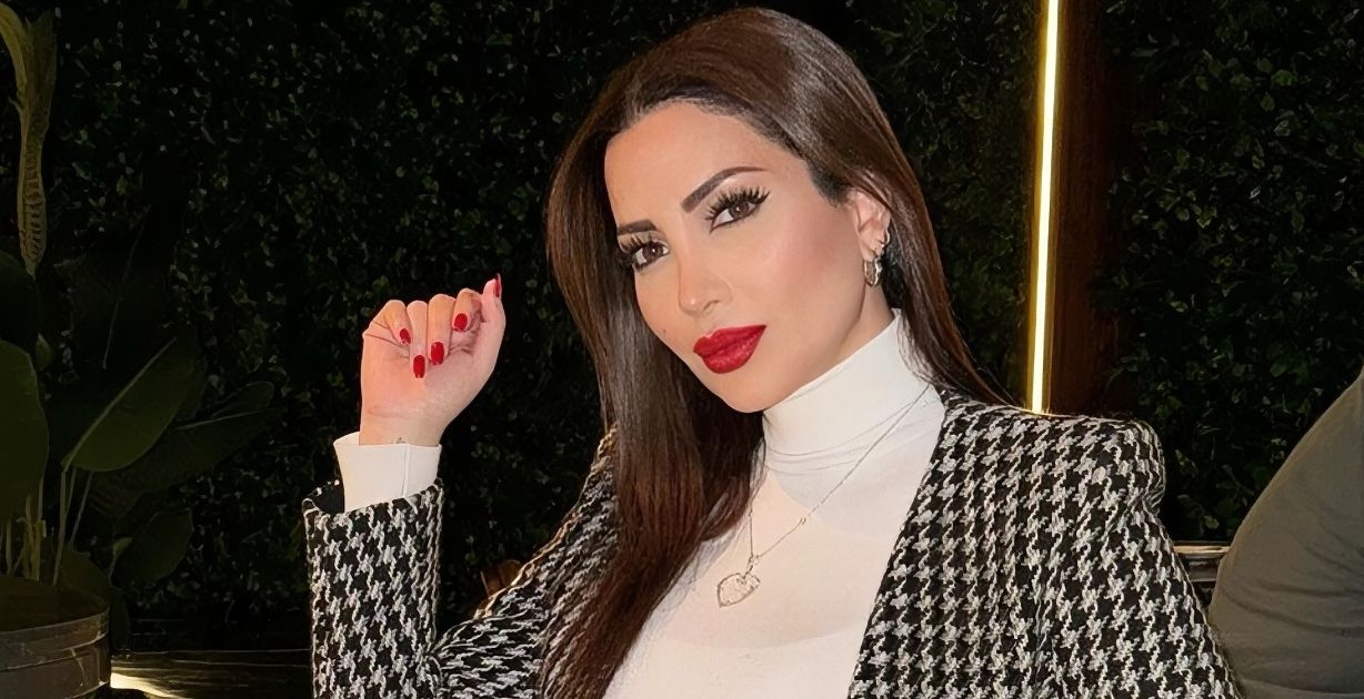 نسرين طافش ترفع علم فلسطين في مصر وهذا تعليقها