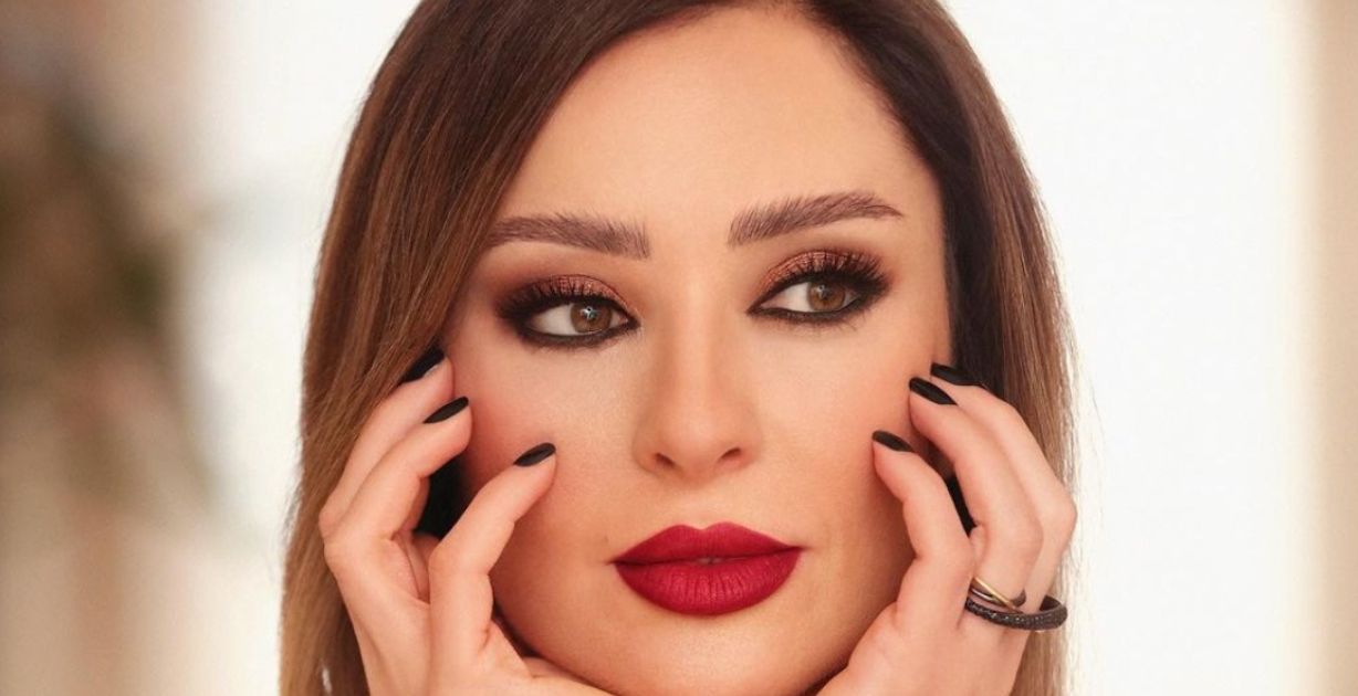 وفاء الكيلاني تصدم الجميع بشكلها الجديد